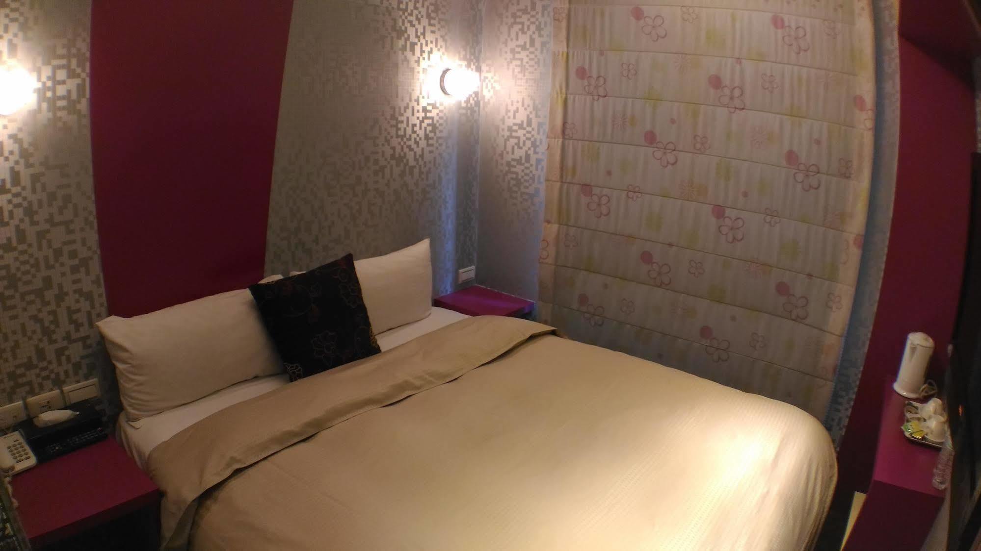 Lio Hotel - Ximending Тайпей Екстериор снимка